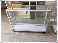 MDF- und gehärtete Glas-LED-beleuchtete Vitrine für Rauchwarenläden mit OEM/ODM-Service und kundenspezifischer Farbgebung für den Einzelhandel
