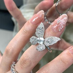 แหวนเปิดรูปผีเสื้อลอยน้ำหยกโฟมจีนใหม่สวยงาม ประดับเพชรเต็มวง ทำจากเงินแท้ S925 - Product Image 3