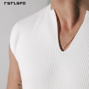 Chaleco de Punto Personalizado Premium para Hombre, Corte Ajustado, Sin Mangas, Color Blanco Sólido - Product Image 5