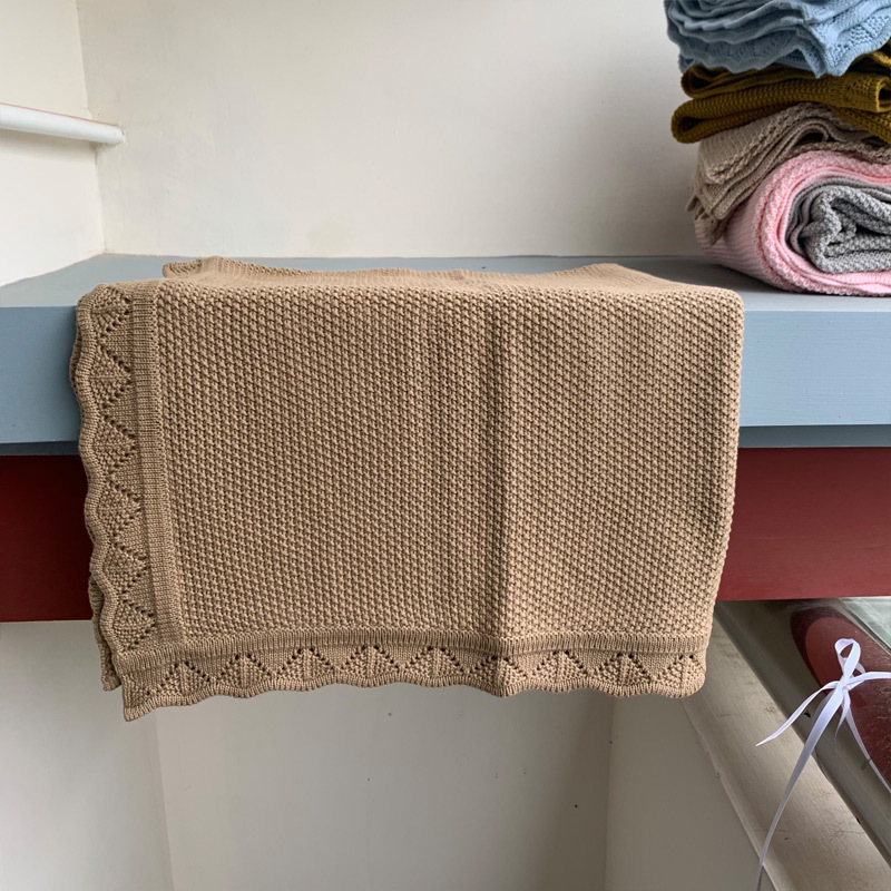 Color beige Camel claro