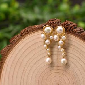 Boucles <span class=keywords><strong>d</strong></span>'oreilles élégantes plaquées <span class=keywords><strong>or</strong></span> 18 carats avec perles baroques naturelles, breloques pendantes pour femmes - Product Image 2