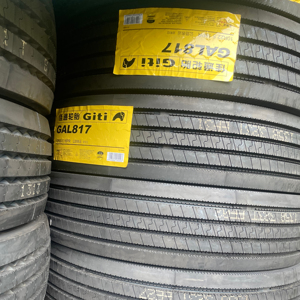 Pneus de camion Giti 10R22.5 295 75 225 pneus de camion certifiés GCC/DOT/CEE - Product Image 1