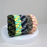 Bracelet de survie d'urgence en corde à main pour l'extérieur Bracelets tissés à la main en paracorde à sept cœurs à blocs de couleurs