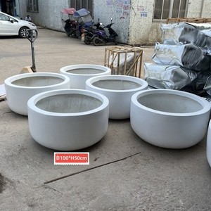 Jardinera Grande y Resistente para Exteriores, de Plástico Reforzado con Fibra de Vidrio, con Orificios de Drenaje, para Proyectos Urbanos - Product Image 2