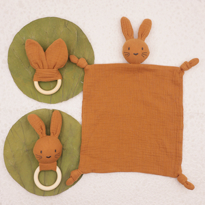 Jouets en bois avec tissu, jouets sensoriels pour bébés, aide à l'apprentissage, anneau de dentition fait à la main, dentition pour nouveau-nés, oreilles de lapin - Product Image 6