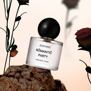 Vente en gros <span class=keywords><strong>Parfum</strong></span> pour femme Rose de No Mans Land 50ml <span class=keywords><strong>Parfum</strong></span> floral longue durée OEM Bouteille en verre incurvée de haute qualité - Product Image 3