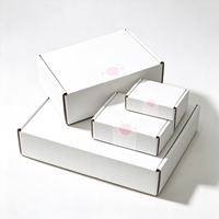 Boîte d'expédition en carton ondulé blanc avec logo personnalisé imprimé pour l'emballage de vêtements, bijoux et cosmétiques pour le e-commerce