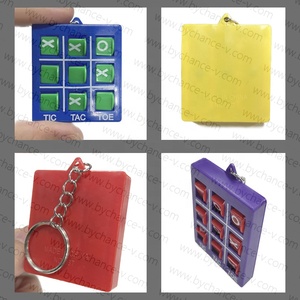 Juego familiar clásico Tic TAC Toe mini XO tablero de ajedrez con llavero divertido juguete fidget para obsequios de Promoción Comercial - Product Image 4