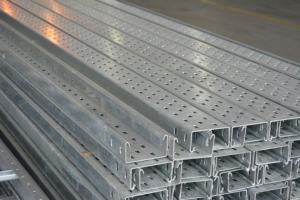 Structure de montage de panneaux solaires en acier Q235, système de support photovoltaïque pour projets solaires commerciaux et utilitaires - Product Image 2