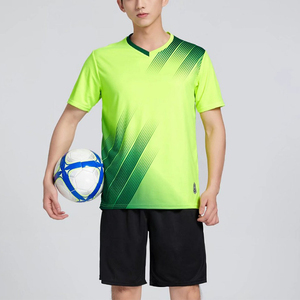 รับผลิตชุดฟุตบอลคุณภาพดีแบบเรียบง่าย ดีไซน์เองได้ พิมพ์ลายดิจิทัล เสื้อฟุตบอลทีมชายสำหรับผู้ใหญ่ ชุดแข่งขันฟุตบอล - Product Image 1