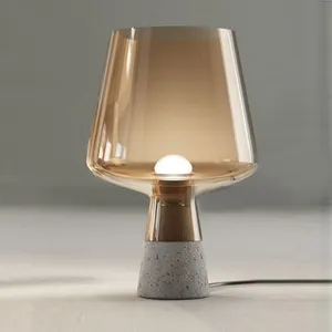 Hot-Selling Rokerige Champignoncement Industriële Cementglas Led Tafellampen Voor Hotelbed Moderne Decoratieve Glazen Bureaulamp