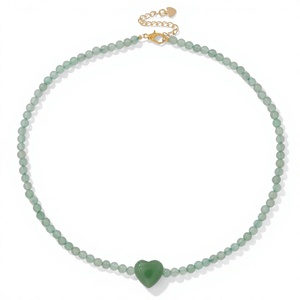 Collier Cœur Bohème en Pierres Naturelles Perlées, Tendance, Fait Main, Y2K, Ras-de-cou d'Été, Bijou Pendentif Délicat, Cadeau Unisexe, Troisième Partie - Product Image 4