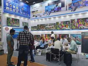 Smart TV Android 4K LED de 120Hz con Certificación CE/RoHS para Cine en Casa y Habitaciones de Hotel - Product Image 6