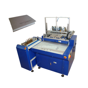 Machine de reliure de couvertures de livres largement utilisée, machine professionnelle de fabrication de couvertures rigides, machine de reliure de livres à couverture rigide, prix - Product Image 1