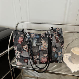 卡通风格的哪吒购物袋来自中国流行电影，带有标志性人物 - Product Image 5