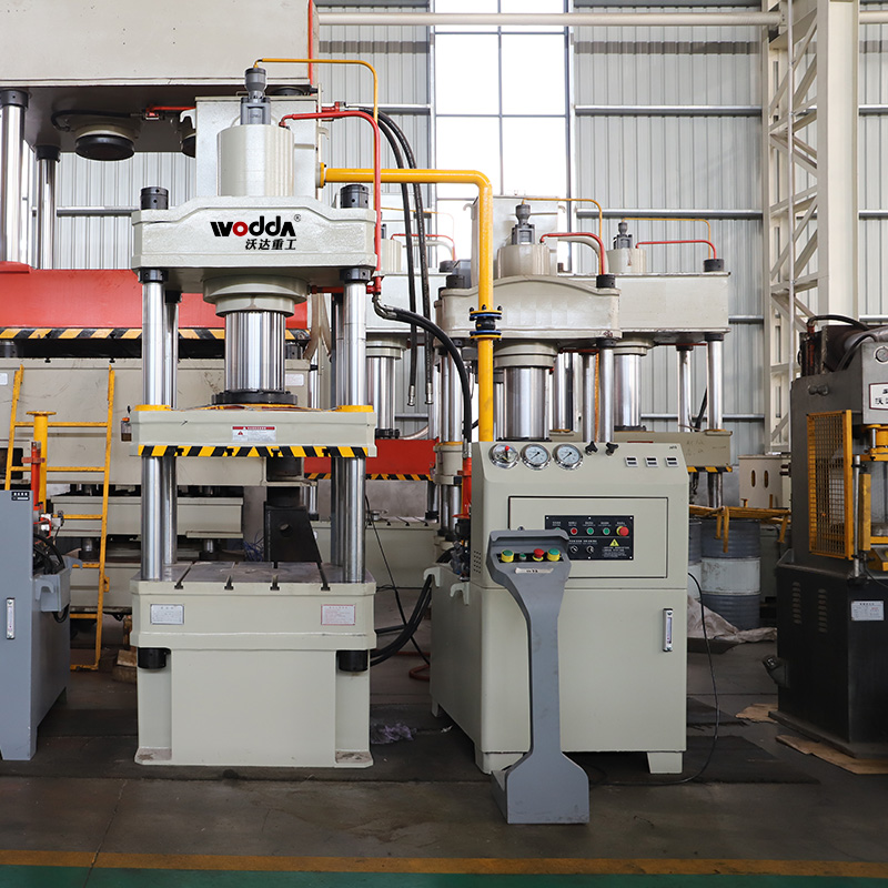 4 column hydraulic press