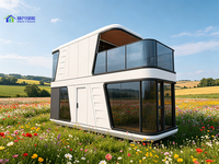 Maison capsule spatiale à deux étages de 20 pieds, design adapté aux animaux de compagnie, structure en acier mobile pour lodge de voyage en zone herbeuse