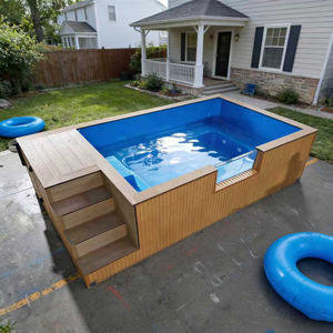 Diseño Geométrico de Piscina con Patrones de Mosaico Personalizados y Borde de Piscina en Voladizo - Product Image 2