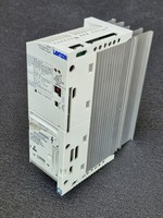 Nouveau Contrôleur de programmation PLC dédié PAC d'automatisation industrielle E82EV751_4c, stock original disponible