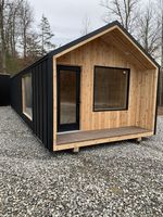 Cabane en bois préfabriquée moderne de luxe, maisonnette modulaire extérieure, villa de vacances personnalisée avec bardage en bois, abri de jardin