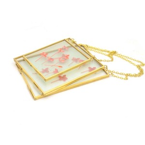 Cadre photo artistique flottant en verre pressé fait main, à suspendre ou à poser, doré, formes carrée, rectangulaire, hexagonale, cœur, octogonale - Product Image 2