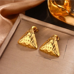 Pendientes Geométricos Exagerados con Forma de Corazón, Fruta y Flor para Mujer, de Acero Inoxidable, Modernos, para Fiesta, Chapados en Oro de 14K, Hechos a Medida - Product Image 6