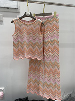 Ensemble d'été vintage en maille chevron écologique pour femme : débardeur sans manches à col licou et pantalon taille haute à jambes larges – Vente en gros