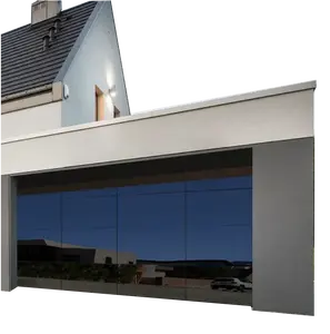 Fabricação profissional da porta da garagem 2023, produto de alta padrão de alumínio sem armação espelho de vidro refletivo da porta da garagem