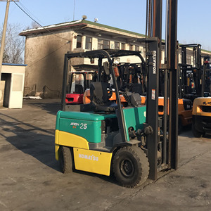 Montacargas Usado Komatsu de 2.5 Toneladas, Diésel, 4 Ruedas, Portátil, para Terrenos Difíciles, Maquinaria para Movimiento de Tierras, Gran Venta 2023 - Product Image 2