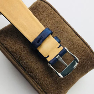 A High-<b>end</b> Designer Style Elegant Moissanite Inlaid Roman Numerals 20mm Strap Men's Fashion Wristwatch - Product Image 4