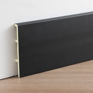 Plinthe <span class=keywords><strong>en</strong></span> PVC imitation <span class=keywords><strong>bois</strong></span> de bonne qualité, matériau WPC, installation rapide, style minimaliste pour projets hôteliers - Product Image 6