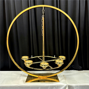 Centre de table rond luxueux et lisse pour mariage, bougeoir suspendu en métal avec support à fleurs pour les événements et les fêtes - Product Image 1