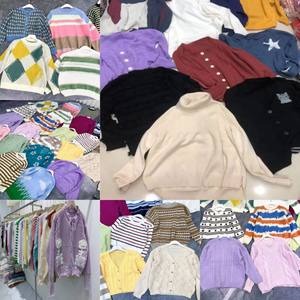 Lote de Suéteres Tejidos de Invierno para <span class=keywords><strong>Mujer</strong></span> de <span class=keywords><strong>SHEIN</strong></span>, Saldos de Inventario de Fábrica de Comercio Exterior al por Mayor - Product Image 4