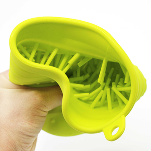 Leg pet cleanser for pet dogs or cats from cleanliness with Leg s muddy portable dog washing with towel - Product Image 6