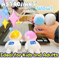 Jouets à presser pour astronautes pour enfants Balles anti-stress spongieuses Boule à pâte Jouets à agiter en or et rose Boule spongieuse extensible
