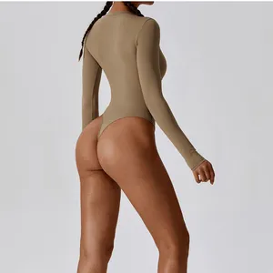 Wholesale Top Seller Basics Female Women Ladies Fitness Gym Yoga Pants Bra Short Leggings Set