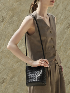 Fabricante de bolsos personalizados, bolso bandolera de cuero genuino para mujer, tendencias de bolsos 2026, bolso cuadrado pequeño - Product Image 2