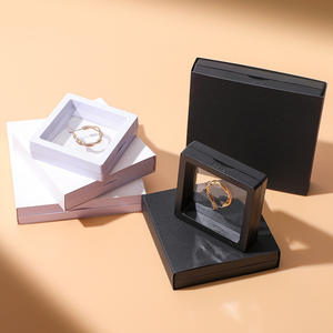 Şeffaf PE süspansiyon filmi kutusu çeşitli boyutları 7x 7/ 9x9 /11x11cm kolye takı ekran yüzük saatler için ambalaj - Product Image 2