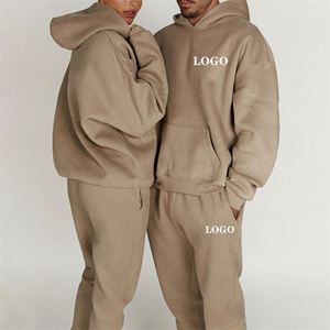 Conjuntos de pantalones de sudadera y sudadera unisex de gran tamaño de alta calidad OEM, conjuntos deportivos personalizados en blanco con su logotipo para mujer, dos piezas - Product Image 1