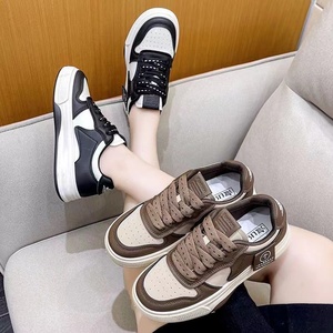 Черные женские кроссовки на шнуровке для бега и ходьбы - Product Image 6