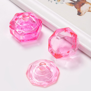 ถ้วยแก้วใส่ผงอะคริลิคแบบมีฝาปิด สีชมพู พร้อมที่วางแปรง สำหรับทำเล็บมืออาชีพ ใช้ในร้านทำเล็บ - Product Image 4