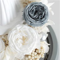 Fleurs séchées éternelles de luxe en gros, cadeau créatif et romantique sous cloche en verre pour la Saint-Valentin et la remise des diplômes