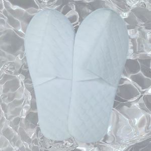 Máquina de fabricación de pantuflas baratas para interiores y hoteles Soft Comfort Eve Maquinaria de fabricación de zapatos - Product Image 6