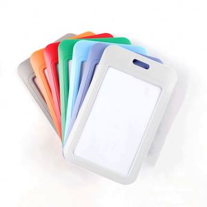 Porte-badge vertical en plastique rigide avec logo personnalisé, étui de protection pour badge à ouverture coulissante - Product Image 2