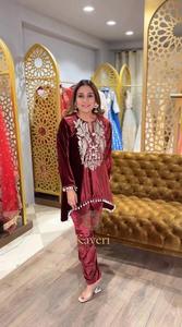 Traje indio de diseño moderno de alta calidad para fiesta y boda Traje de nairacut de mujer de India para exportación a precios al por mayor - Product Image 3