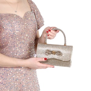 حقيبة نسائية عصرية جديدة بكتف واحد متقاطعة مع الجسم بسعة كبيرة تصميم مطوي سحابة خفيفة الوزن نمط فاكهة كاجوال - Product Image 6