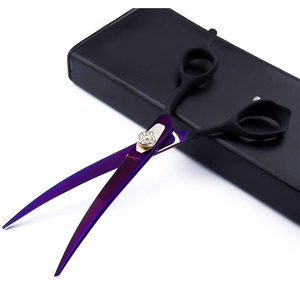 Ciseaux de barbier professionnels en acier haute teneur en carbone de 5,5 pouces, ciseaux de coupe de cheveux personnalisés, outil de salon haut de gamme - Product Image 3