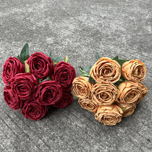 <span class=keywords><strong>2025</strong></span> năm mới Hoàng Gia phi tần Rose Bouquet Trắng cưới giáng sinh hoa nhân tạo nhà máy bán buôn làm bằng vải - Product Image 4