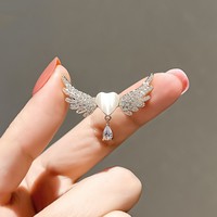 Nouvelle broche ailes d'ange broches et broches haut de gamme et minimalistes en forme de coeur broche en diamant pour femmes mignonnes