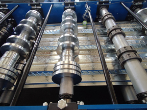 <span class=keywords><strong>Ligne</strong></span> <span class=keywords><strong>de</strong></span> production <span class=keywords><strong>de</strong></span> tôles <span class=keywords><strong>de</strong></span> revêtement <span class=keywords><strong>de</strong></span> sol en acier galvanisé à commande facile, formage à froid - Product Image 4